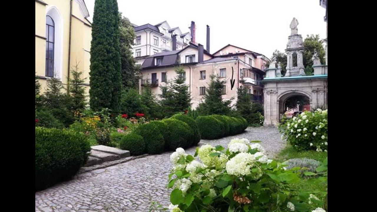 Бажане Місце Apartment Kamianets-Podilskyi Exterior photo